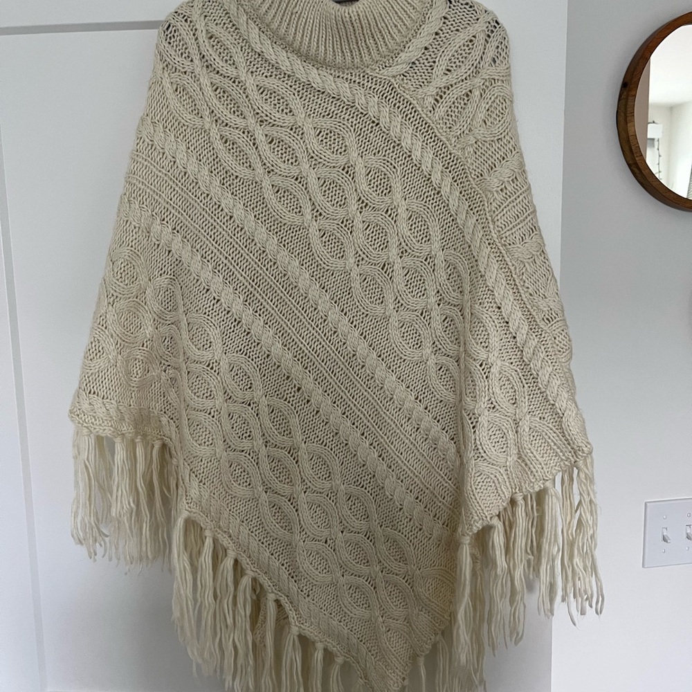 Apt. 9 Cream Cable Knit Poncho